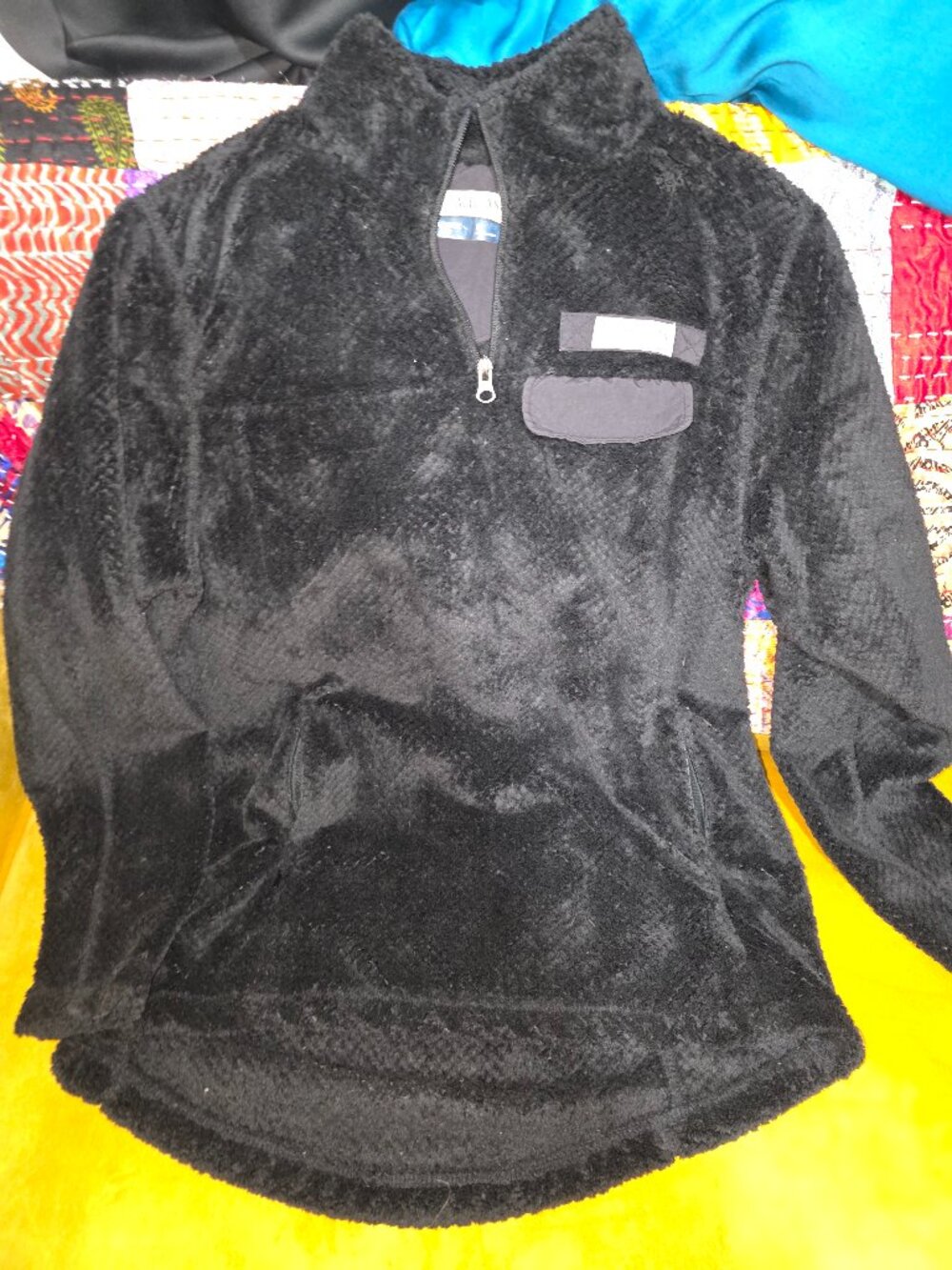 Magellan Outdoors women's fuzzy 1/4-zip size small